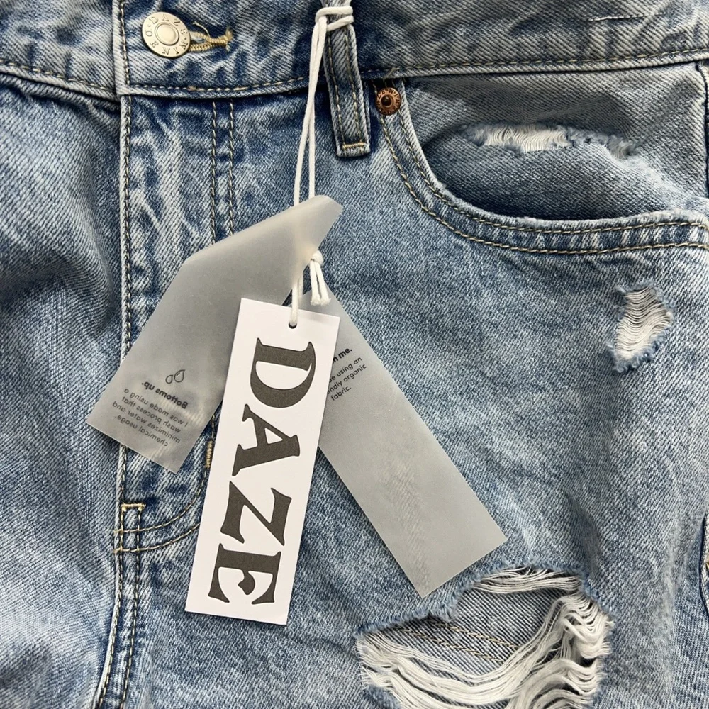 Daze Denim Shorts Women 26 Blue 1999 Slouch 90’s Ripped High Rise Cut Offs Retro
